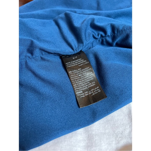 [SOLD] BHWM Black House White Market Royal Blue Cutout Floral Sleeveless Blouse - Picture 4 of 7